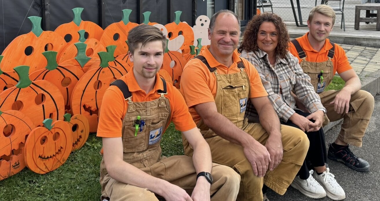 Schreiner-Team beim Kürbisfest